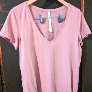 Lululemon Love Tee GUC